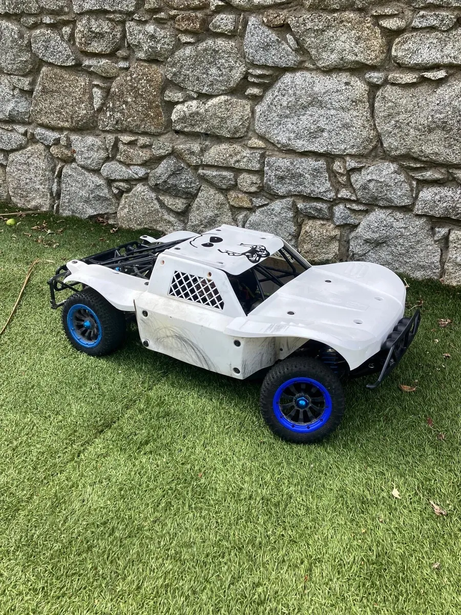 RC Car - Image 1