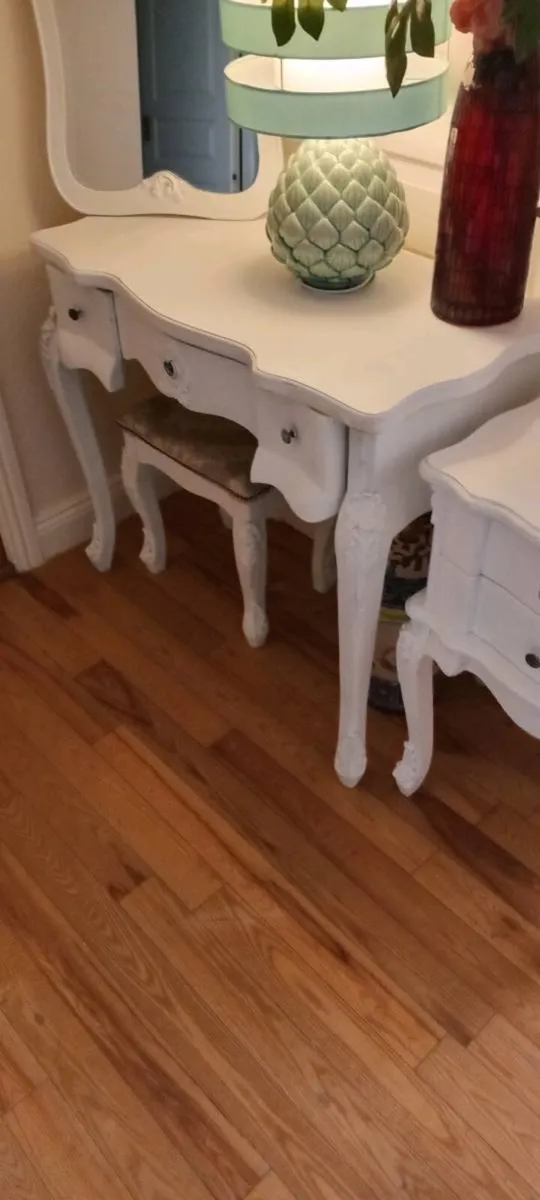 Vanity Unit, drawers, mirror, stool - Image 3
