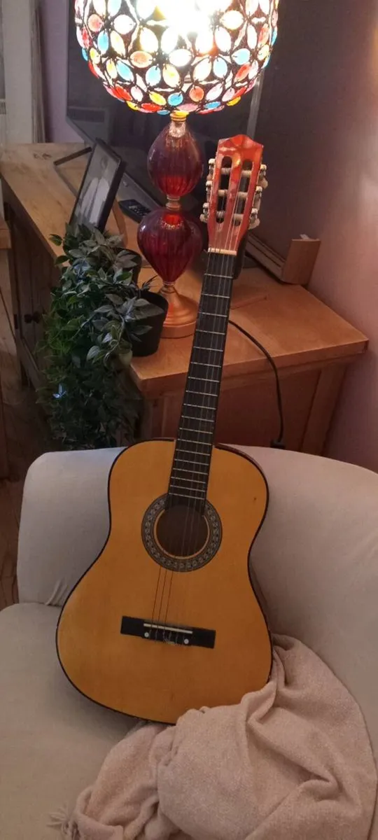 Guitar Spanish Acoustic half size