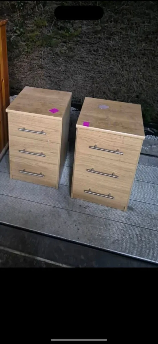 2 bedside lockers - Image 1