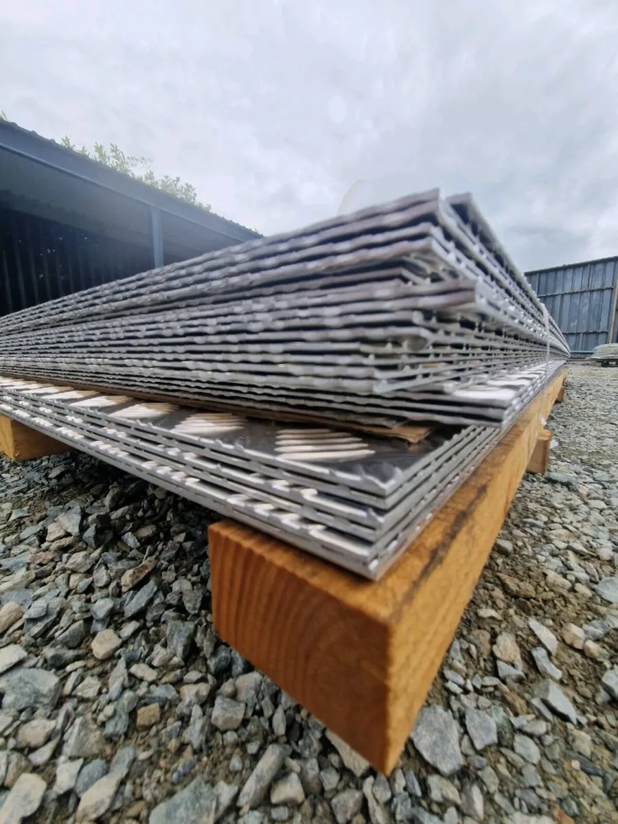 Building - Image 2