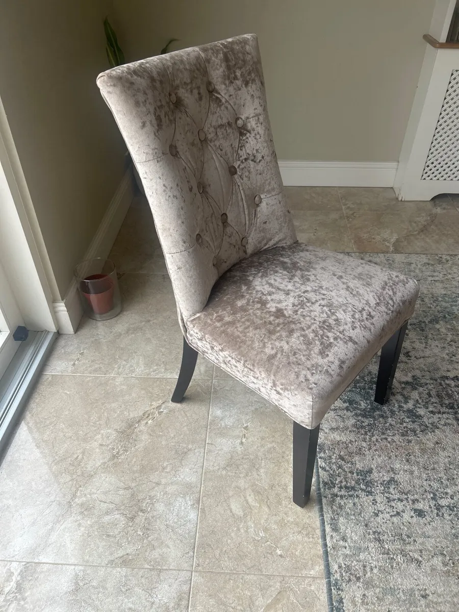 8 Dining Chairs - Image 4