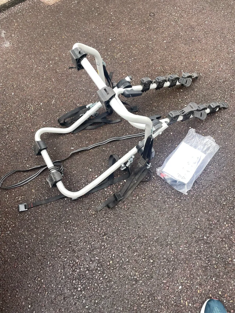 Peruzzo Venezia 4-Bike Rear Carrier - Image 1