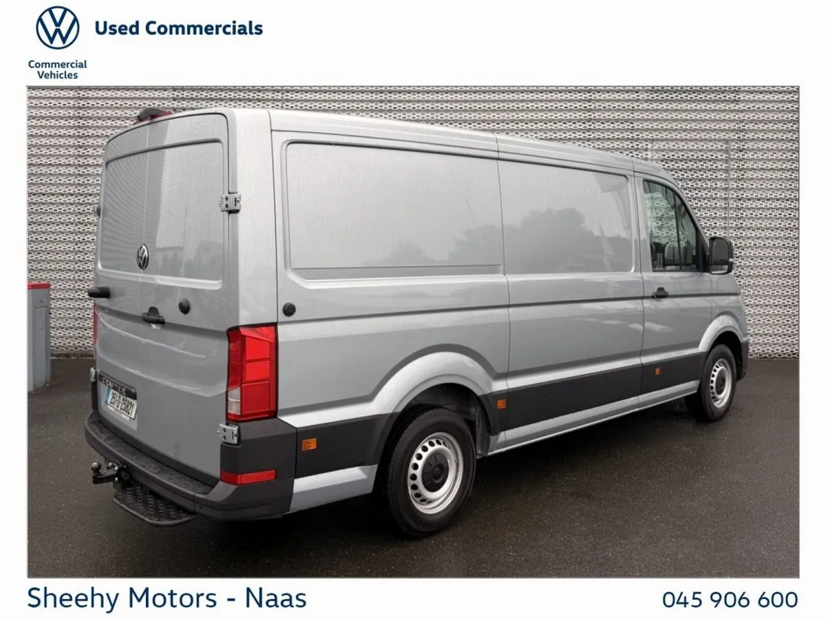 Volkswagen Crafter HIGHLINE H30 MWB 140HP MANUAL - Image 3
