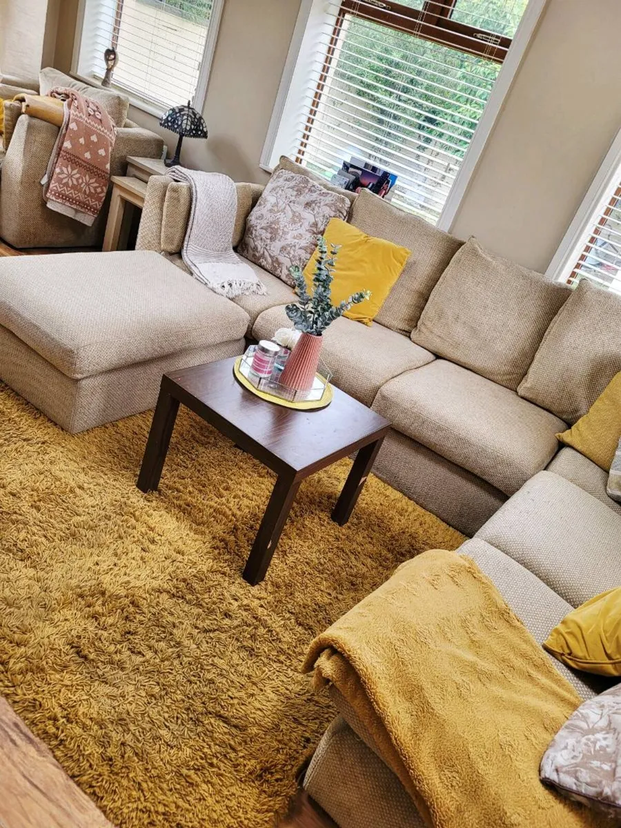 Large Yellow Rug - Image 3