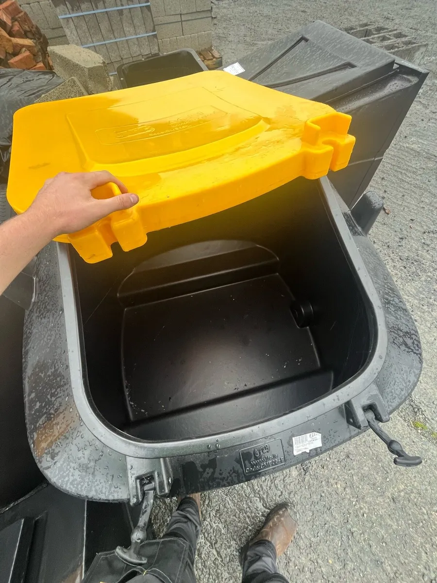 JFC meal bins 750kg - Image 2