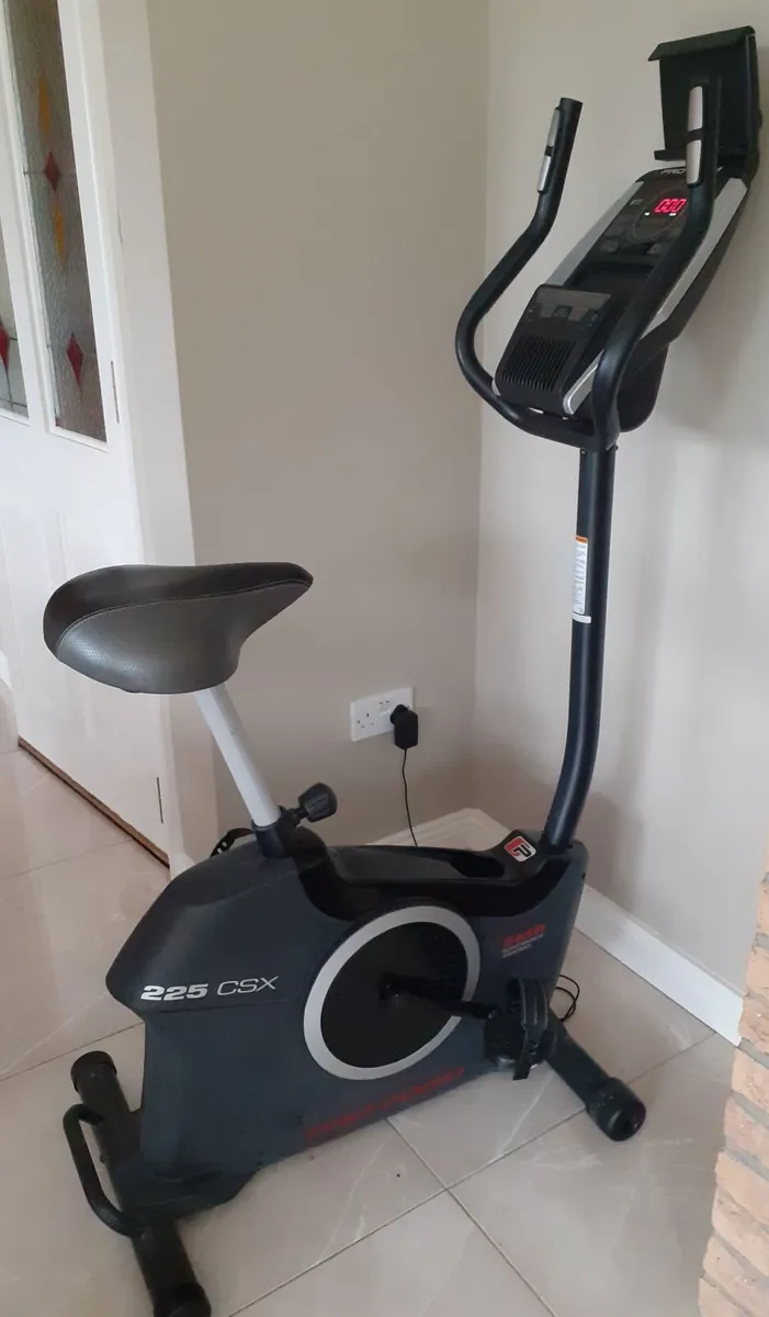 Exercise bike - Image 1