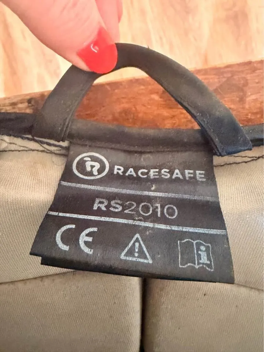 Childs Racesafe Backprotector - Image 2