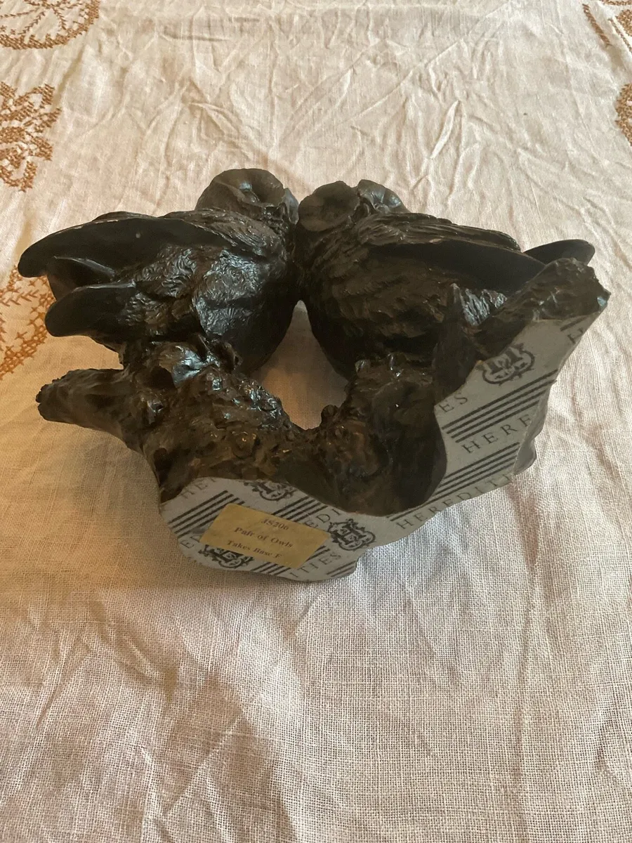 Vintage Heredities “Pair of Owls” sculpture - Image 2