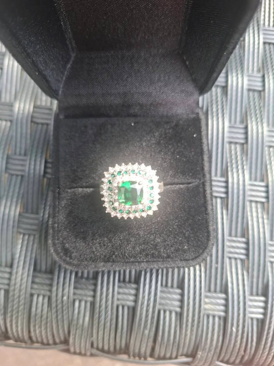 Stunning Vintage 925 Sterling Silver Ladies Ring - Image 4