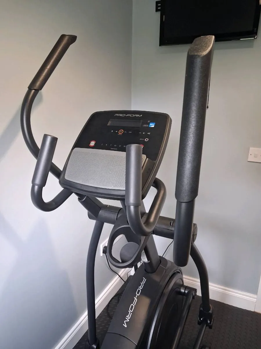 Proform crosstrainer for sale - Image 2