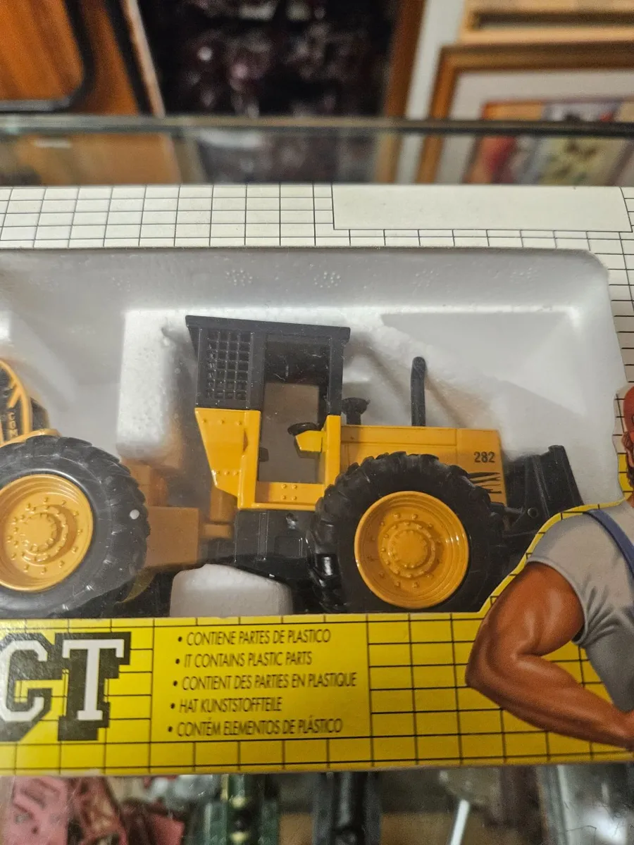 Corgi Joal Log Skidder - Image 3