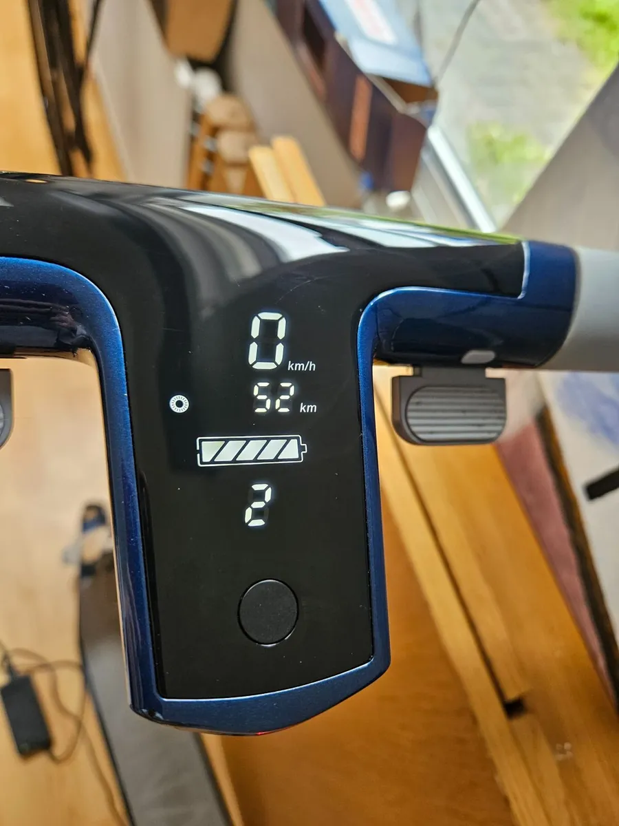 UNAGI Electric scooter - Image 2