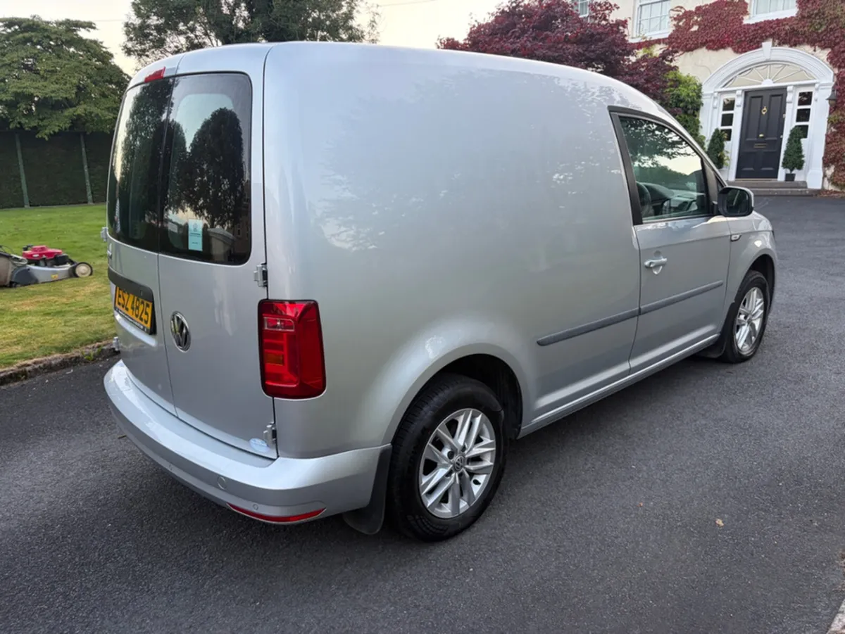 Volkswagen Caddy C20 HIGHLINE TDI - Image 3