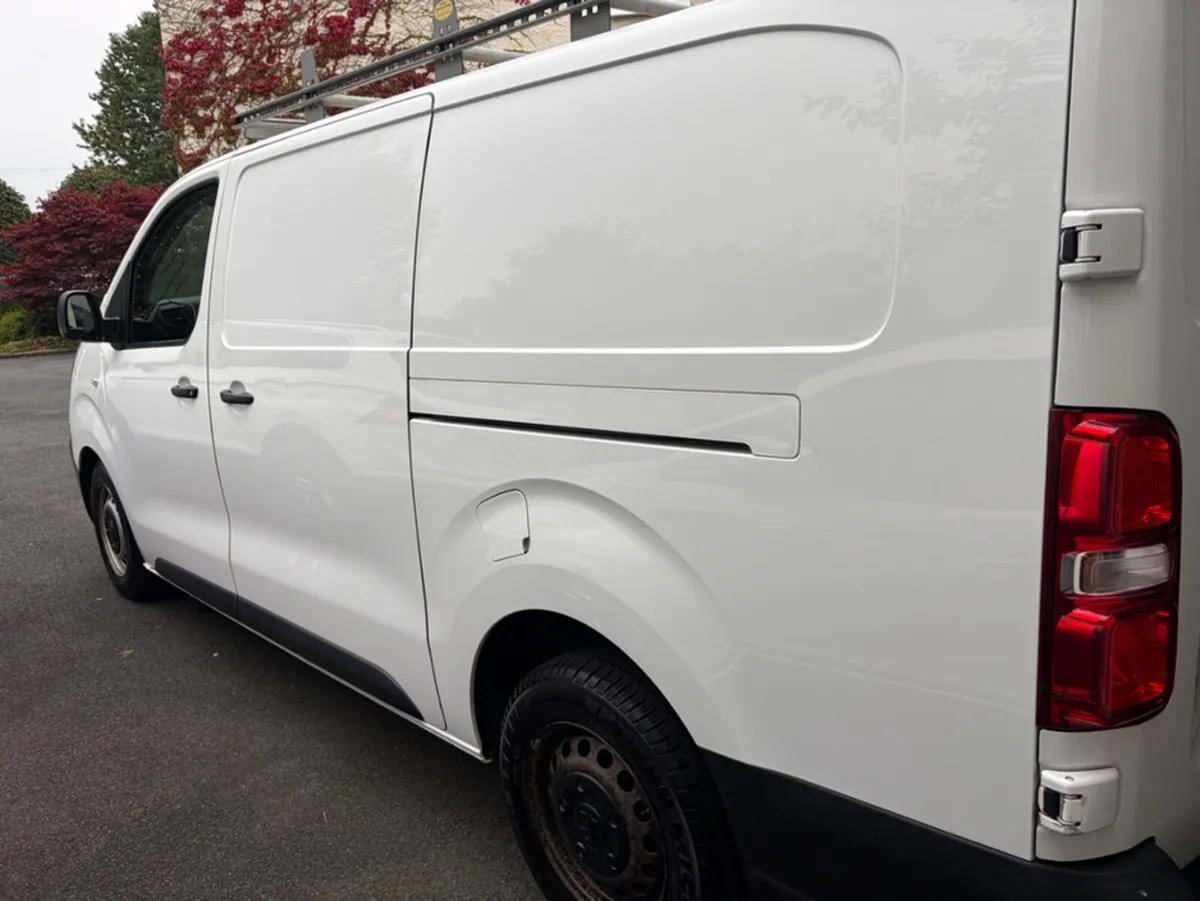 Vauxhall Vivaro F2900 DYNAMICS S/S L2H1 - Image 4