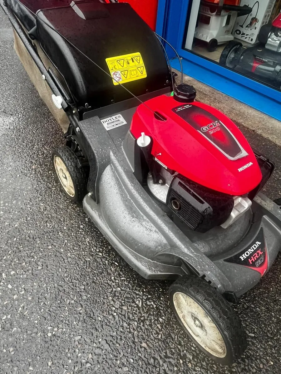 Honda HRX537HYEA lawnmower - Image 3