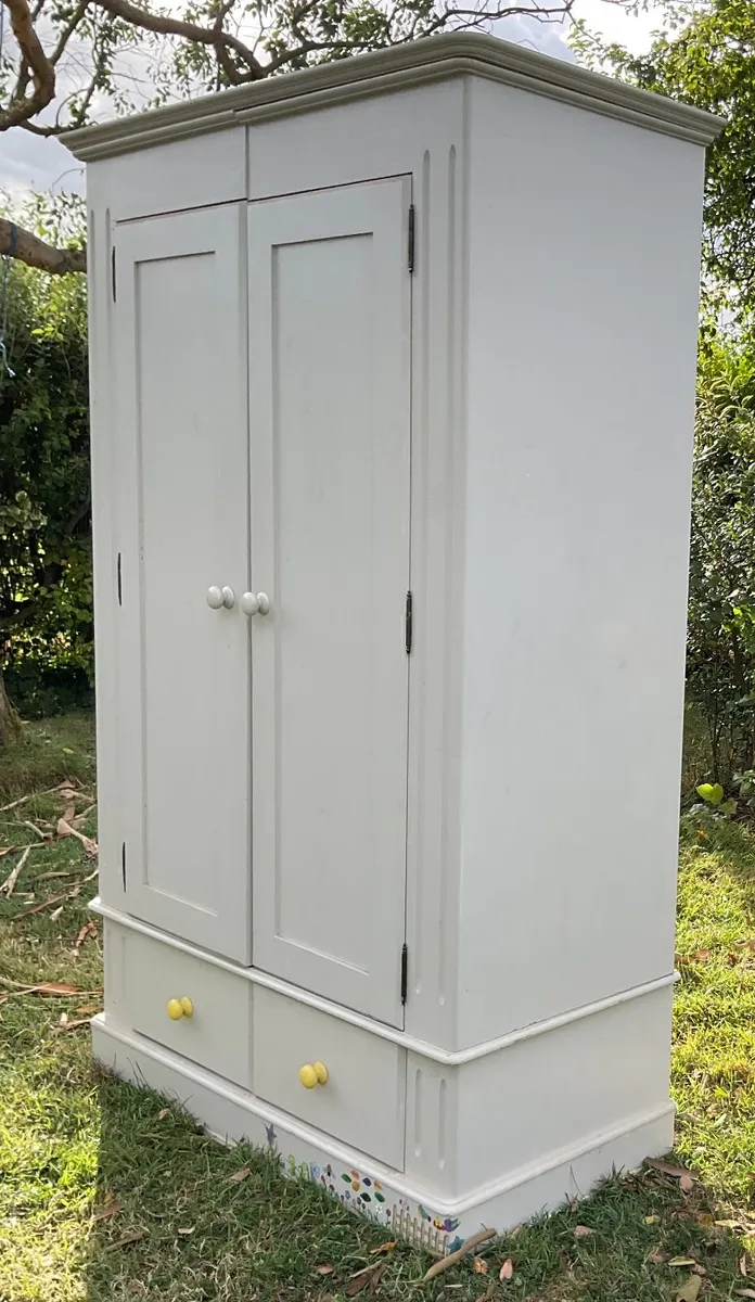 Wardrobe - Image 2