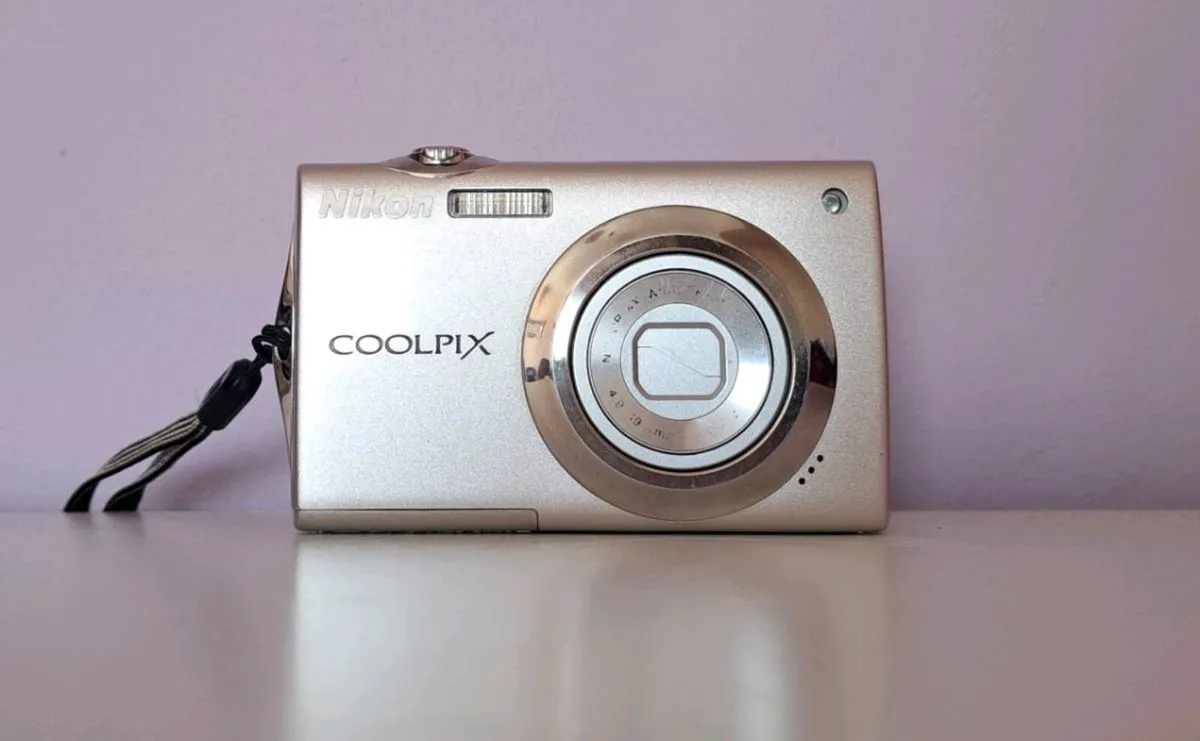 Nikon Coolpix S4000 - Image 1