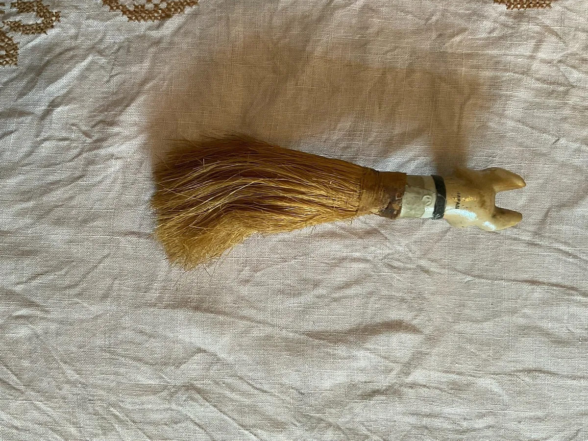 Vintage Japanese Porcelain Animal Head Whisk Brush - Image 3