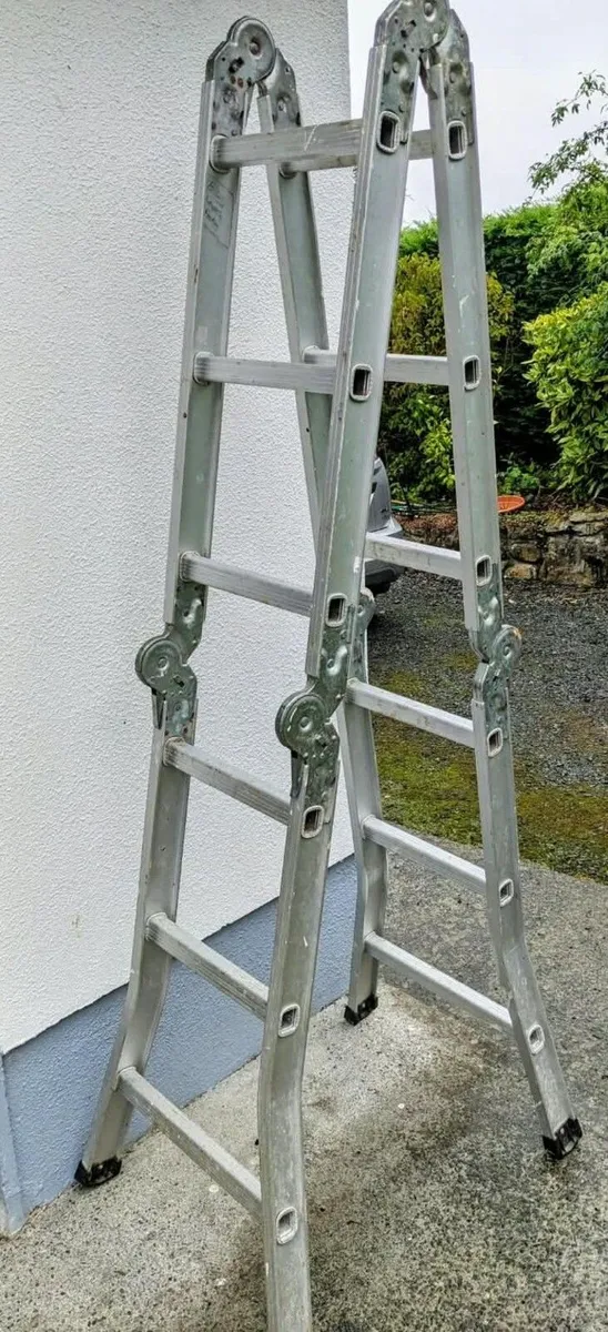 Step Ladder - Image 1