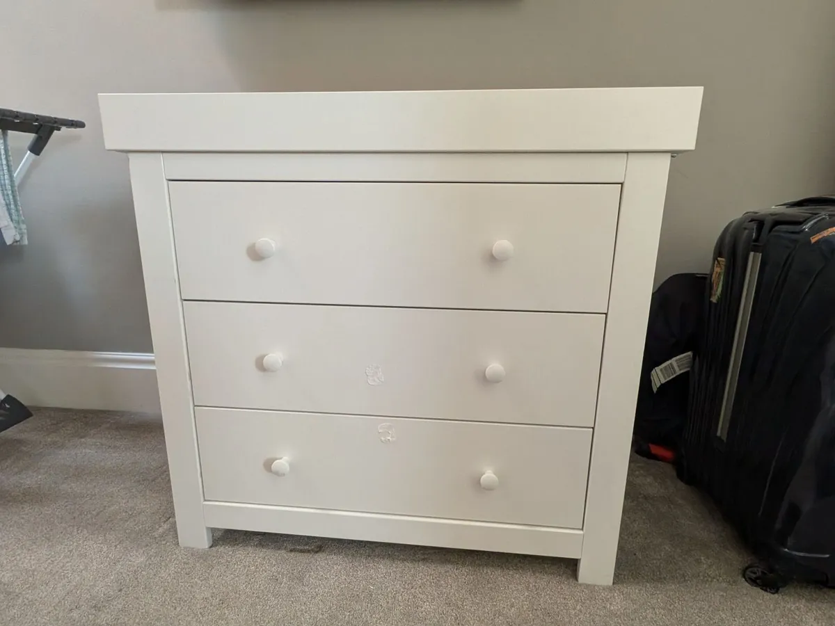 Baby changing unit - Image 1