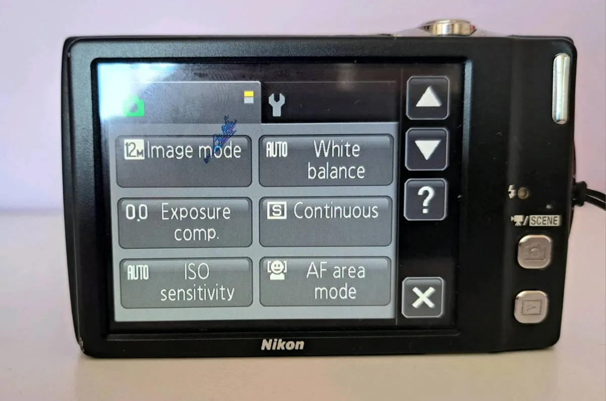 Nikon Coolpix S4000 - Image 4