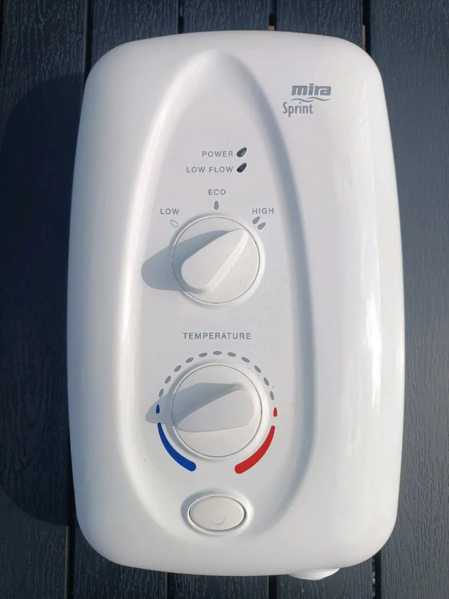 Electric shower. - Image 1