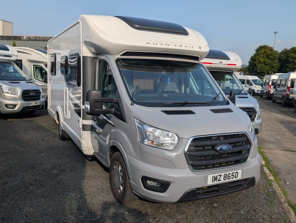 4 Berth Motorhome with 'Island Fixed' Bed *NI REG* - Image 4