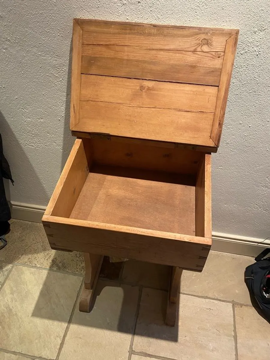 Vintage school desk - Image 2