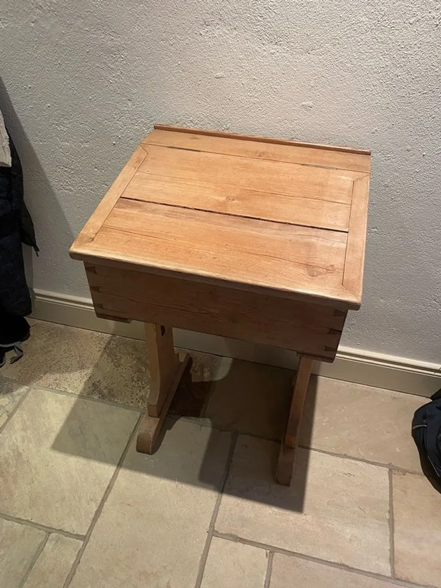 Vintage school desk - Image 1