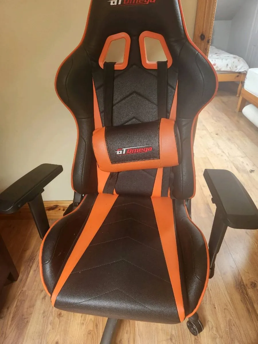 Gaming Chair GT Omega - Image 1