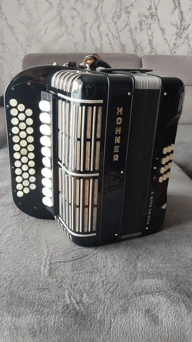 Hohner Morino Club N Button Accordian C/F - Image 1
