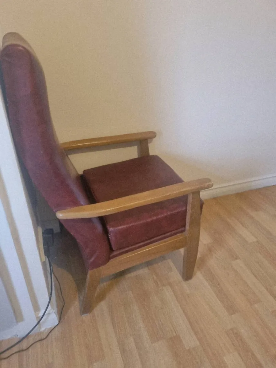 Armchair - Image 1