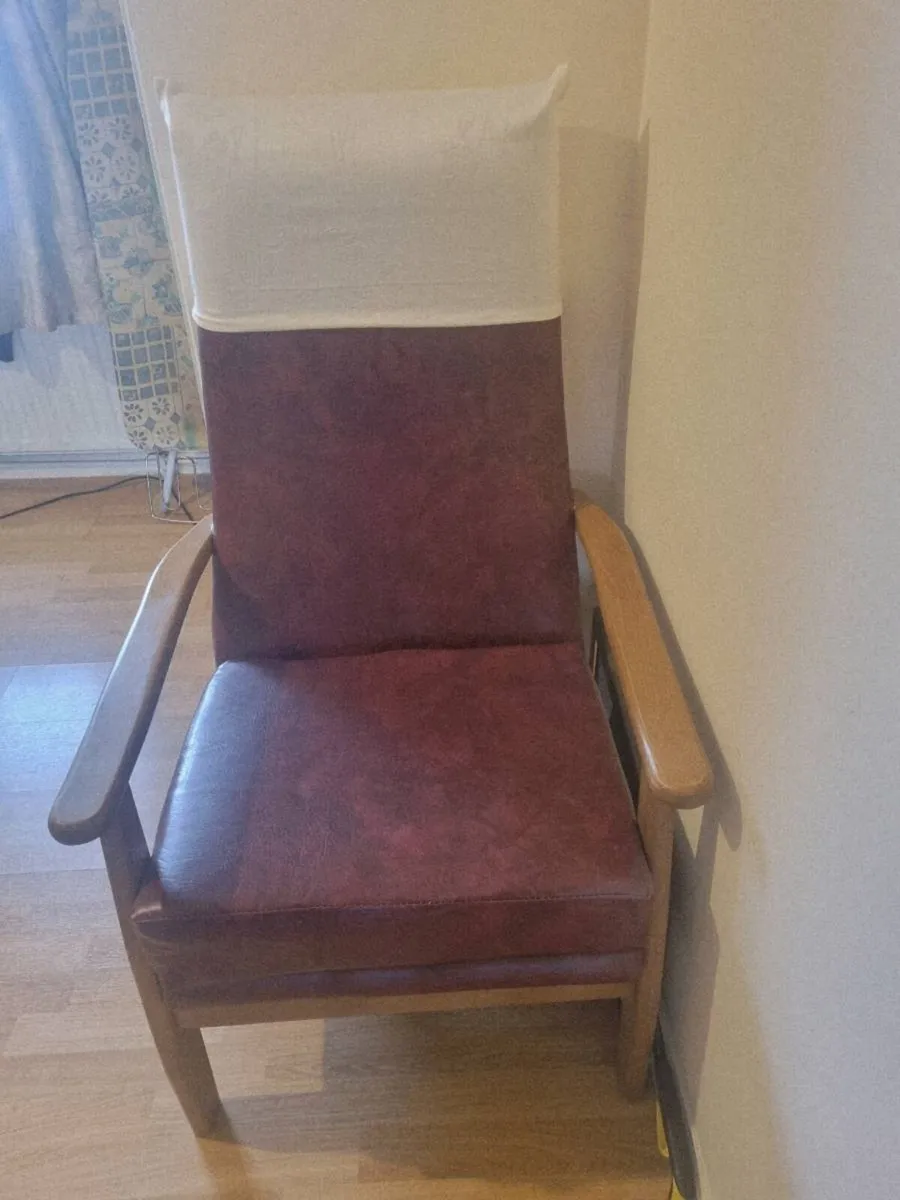 Armchair - Image 2