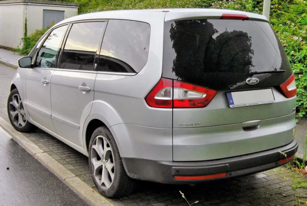 Ford Galaxy parcel shelf (MK2 2006-2010) - Image 1