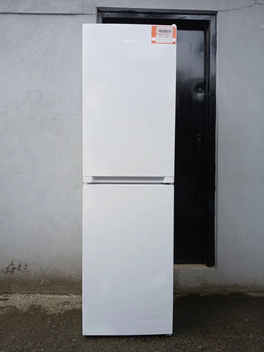 HOTPOINT EX DISPLAY BRAND NEW FRIDGE AND FREEZER - Image 4
