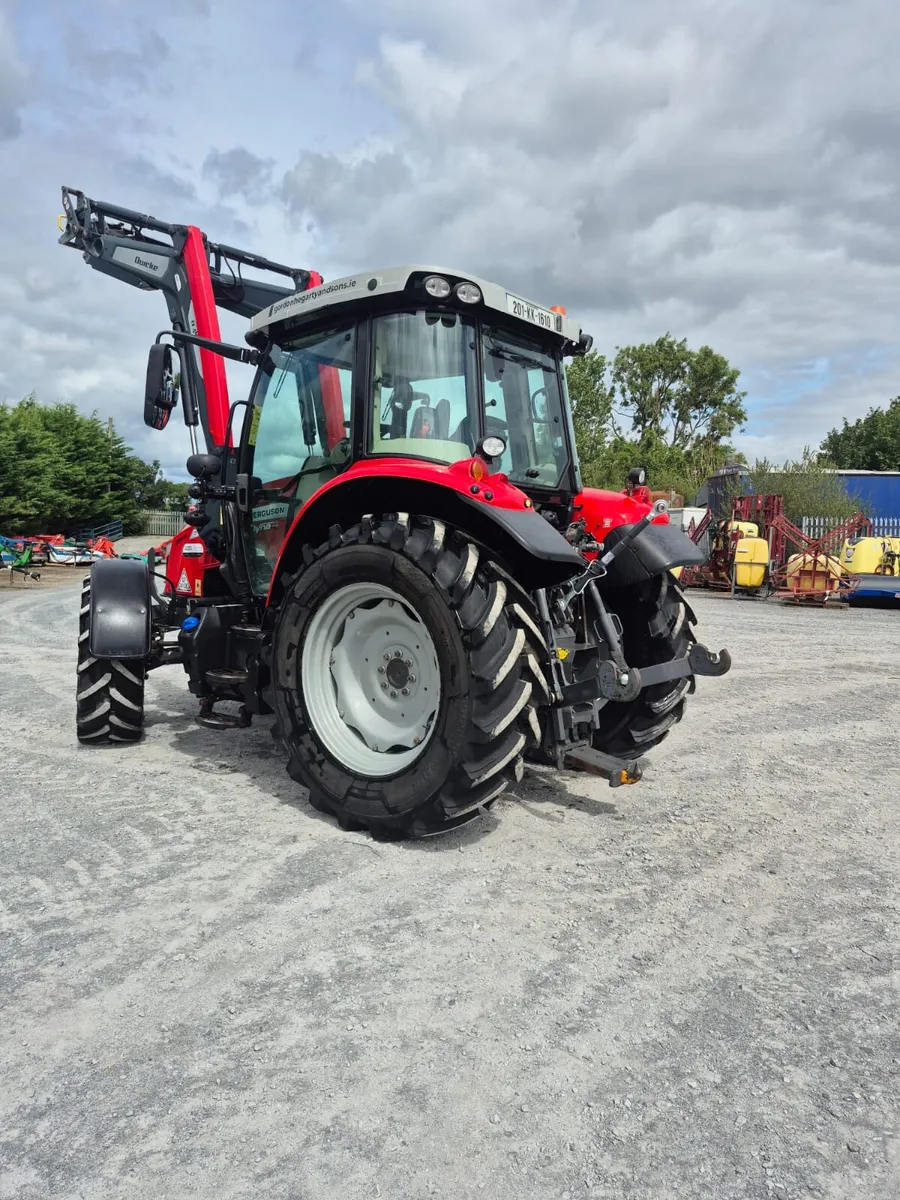 Massey Ferguson 5712 Tractor - Image 3