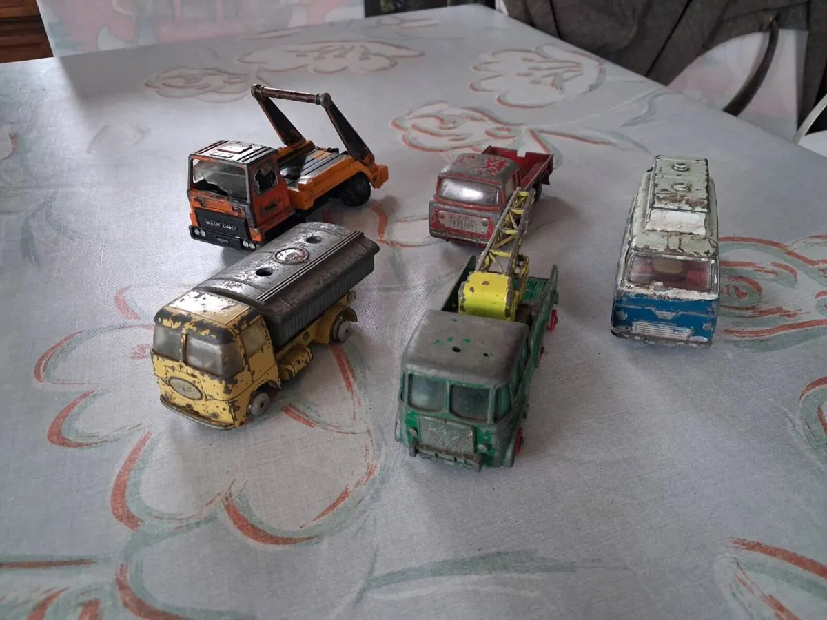 JOB LOT CORGI MODELS - Image 2