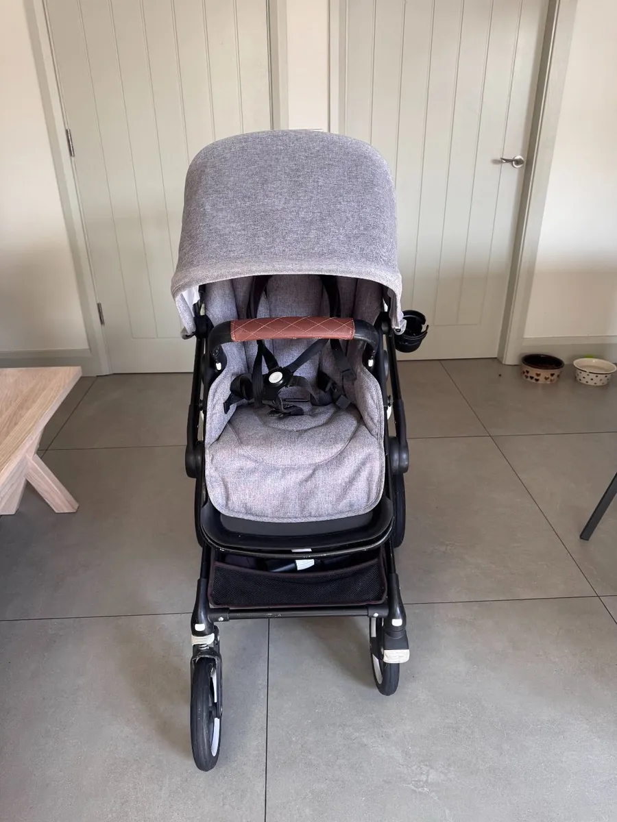 Bugaboo Fox 1 Complete Bundle + Buggy Board - Image 4