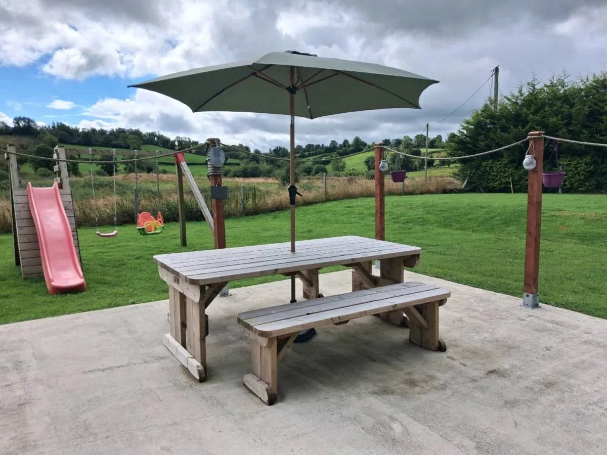 Picnic table and benches umbrella and base - Image 2