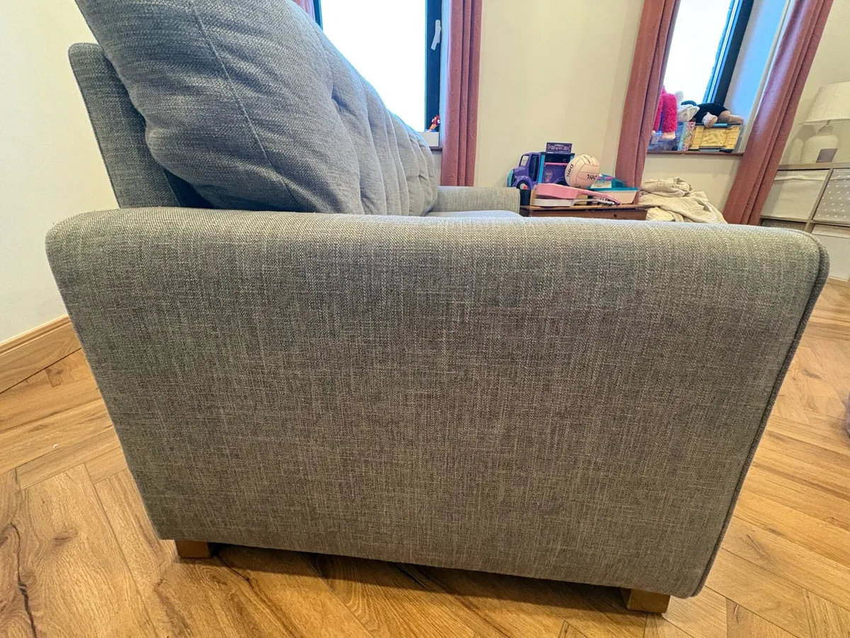 2 seater sofa - Image 4