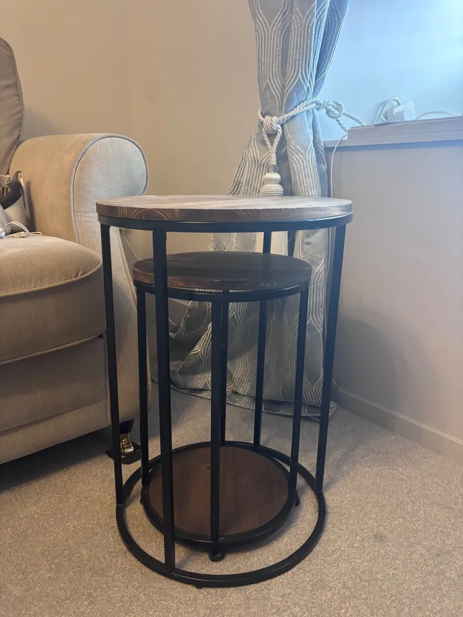 Set of 2 side tables - Image 3