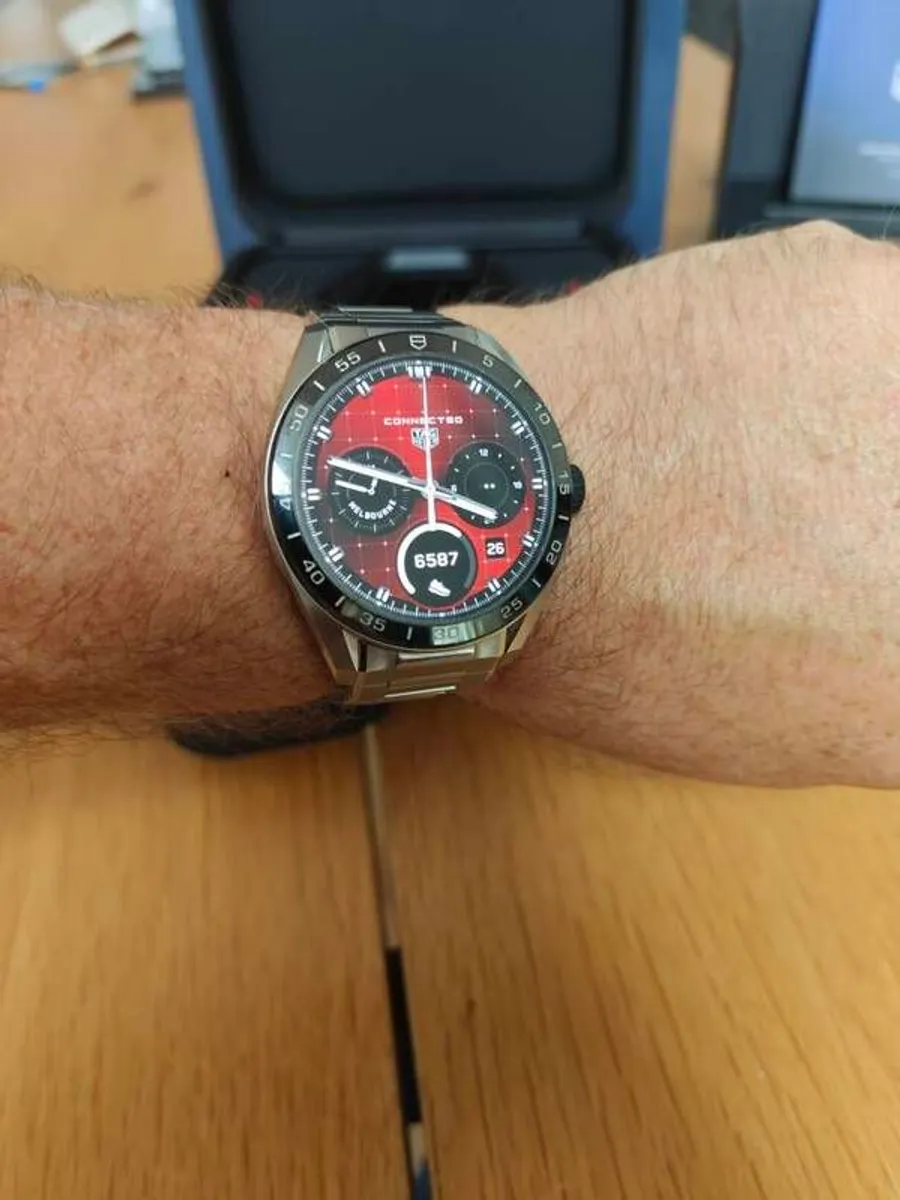 Tag Heuer E5 smart watch - Image 3
