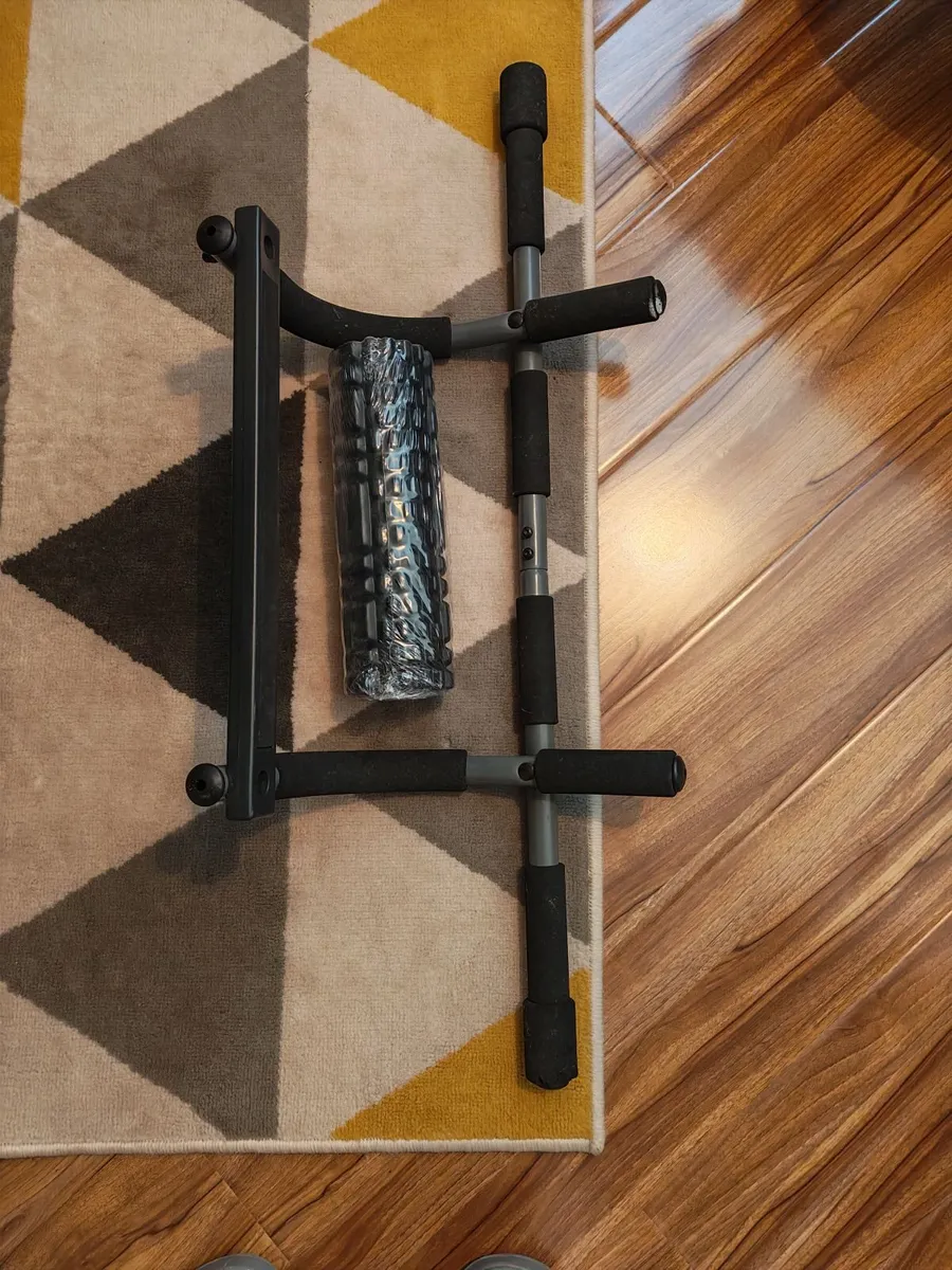 Pull up bar - Image 2