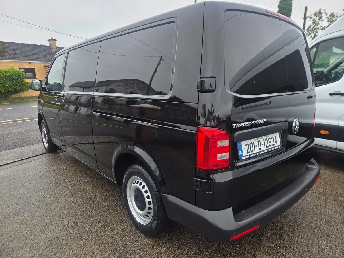 Volkswagen Transporter 2020 - Image 2