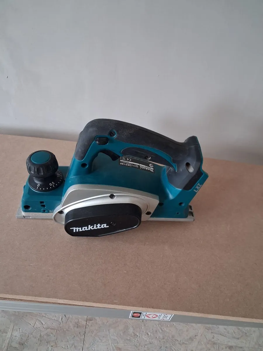 Makita 18v planer - Image 1
