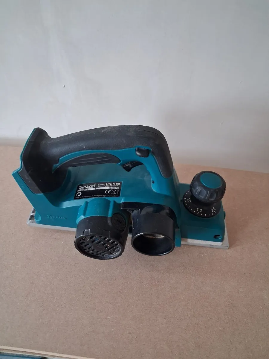 Makita 18v planer - Image 3