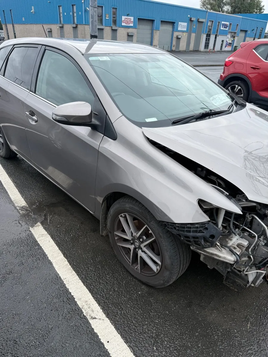 Toyota Auris - Image 4