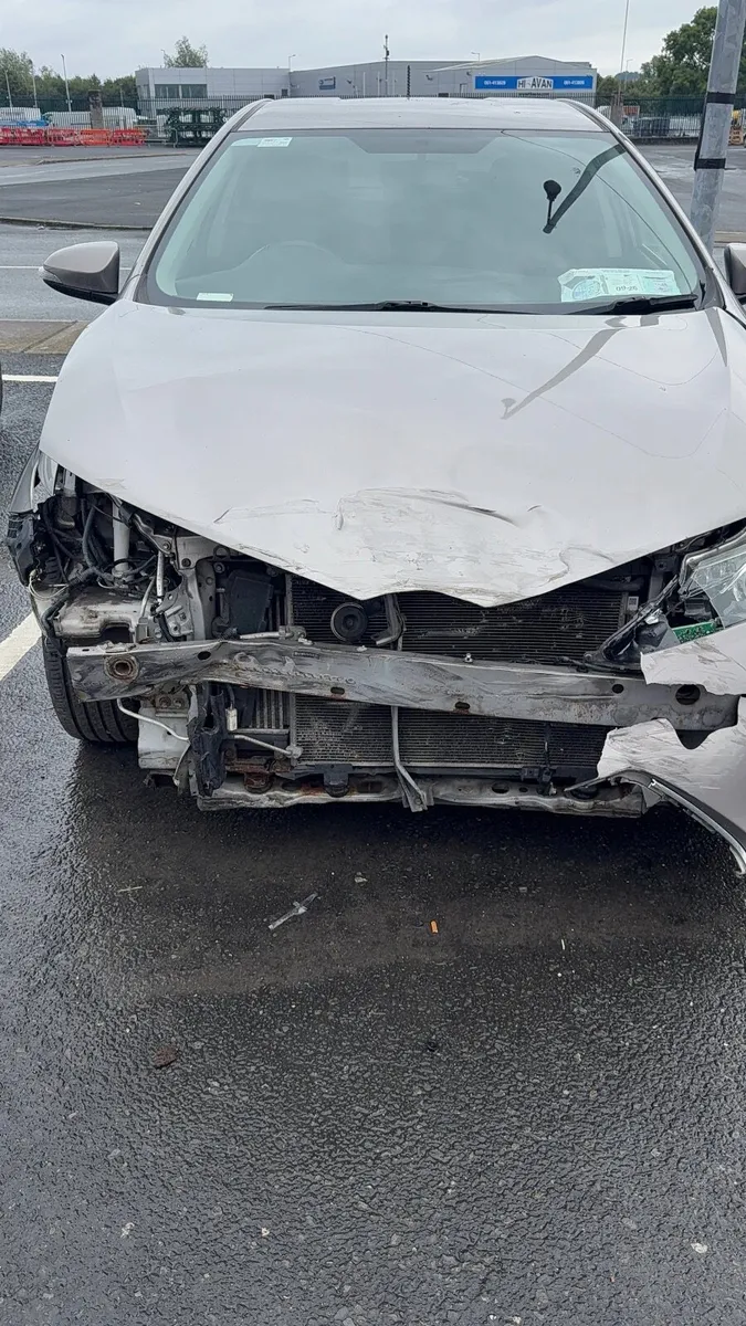 Toyota Auris - Image 3