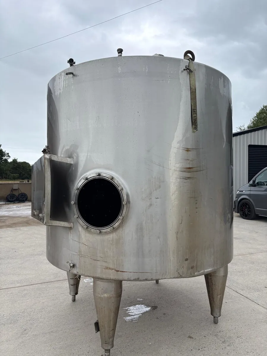 5000 litre stainless tank - Image 1